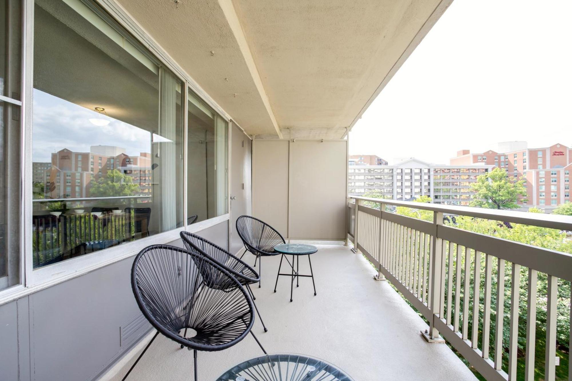 Apartment At Crystal City With Gym Arlington Buitenkant foto